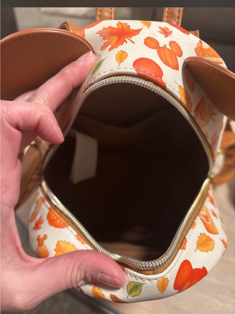 Loungefly Disney Pumpkin and Leaves Backpack - Picture 3 of 4